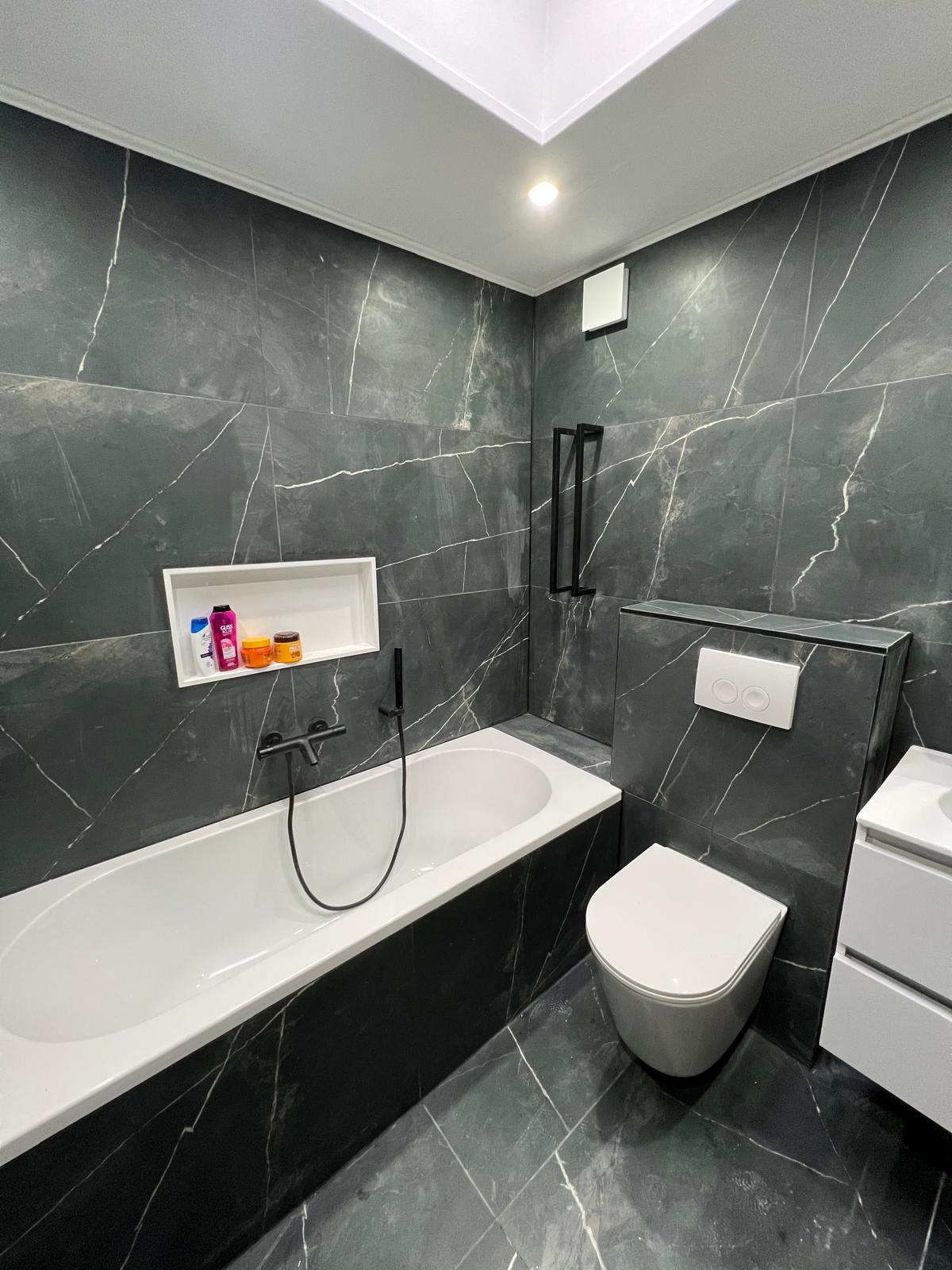 Badkamer- en uitbouwrenovatie